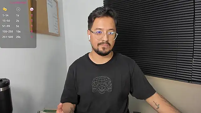 Snapshot of DaviidEvans_ chatting on 22, 12, 2024 DaviidEvans online show from 22, 12, 2024