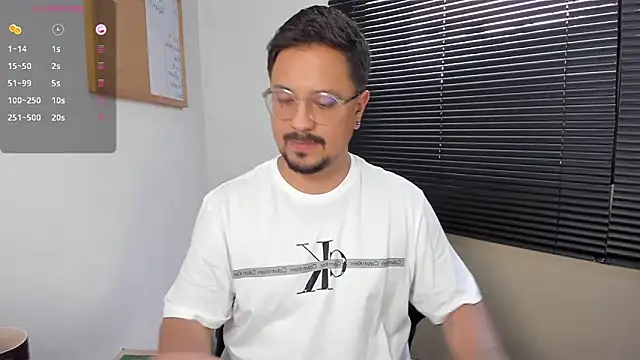 Snapshot of DaviidEvans_ chatting on 30, 12, 2024 DaviidEvans online show from 30, 12, 2024