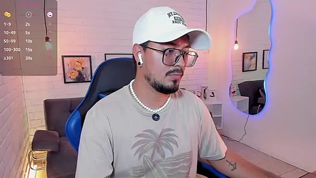 Snapshot of DaviidEvans_ chatting on 14, 9, 2025 DaviidEvans online show from 14, 9, 2025