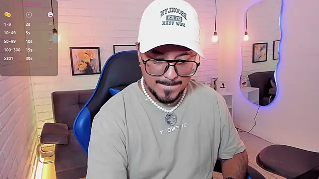 Snapshot of DaviidEvans_ chatting on 16, 9, 2025 DaviidEvans online show from 16, 9, 2025