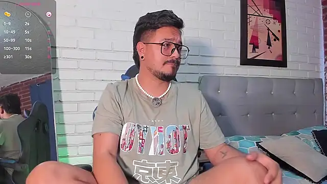 Snapshot of DaviidEvans_ chatting on 19, 10, 2025 DaviidEvans online show from 19, 10, 2025