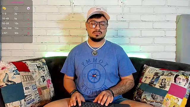 Snapshot of DaviidEvans_ chatting on 30, 11, 2025 DaviidEvans online show from 30, 11, 2025