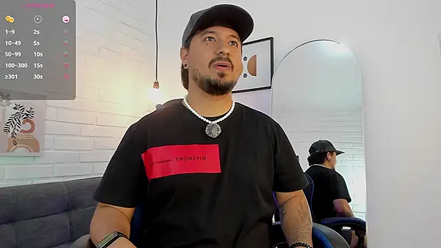 Snapshot of DaviidEvans_ chatting on 22, 12, 2025 DaviidEvans online show from 22, 12, 2025