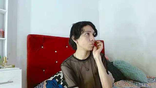 Snapshot of LAICK_01 chatting on 25, 9, 2025 LAICK 01 online show from 25, 9, 2025