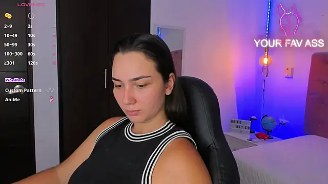 Snapshot of ava_blue chatting on 14, 1, 2025 ava blue online show from 14, 1, 2025
