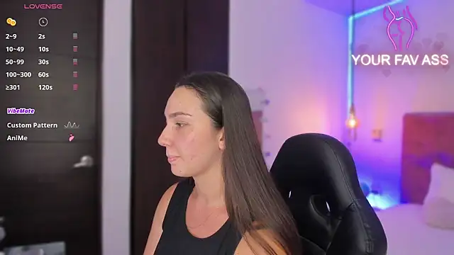 Snapshot of ava_blue chatting on 1, 2, 2025 ava blue online show from 1, 2, 2025