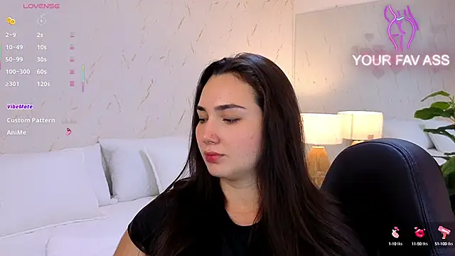 Snapshot of ava_blue chatting on 17, 9, 2025 ava blue online show from 17, 9, 2025