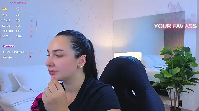 Snapshot of ava_blue chatting on 30, 9, 2025 ava blue online show from 30, 9, 2025