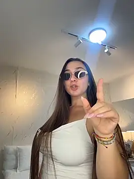 ava blue online show from 26, 6, 2026