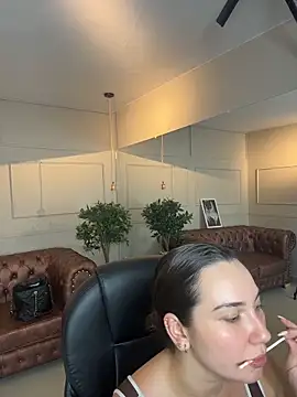 ava blue online show from 28, 7, 2026
