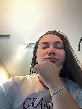 ava blue online show from 2, 8, 2026