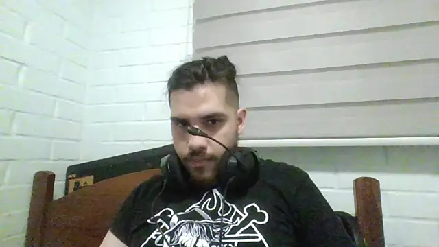 Snapshot of hung_weeb chatting on 23, 1, 2025 hung weeb online show from 23, 1, 2025