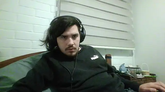 hung weeb online show from 9, 8, 2026