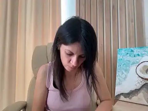 Snapshot of InjaAtHome chatting on 7, 7, 2026 InjaAtHome online show from 7, 7, 2026