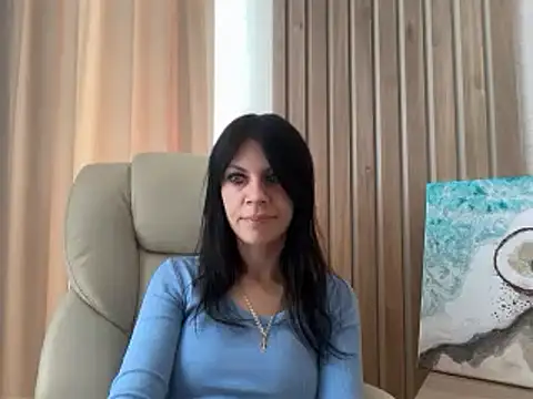 Snapshot of InjaAtHome chatting on 11, 7, 2026 InjaAtHome online show from 11, 7, 2026