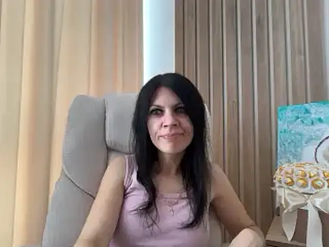 Snapshot of InjaAtHome chatting on 3, 8, 2026 InjaAtHome online show from 3, 8, 2026