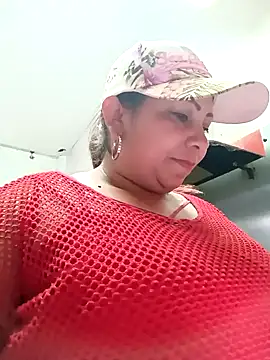 Snapshot of Alyona21 chatting on 16, 12, 2024 Alyona21 online show from 16, 12, 2024