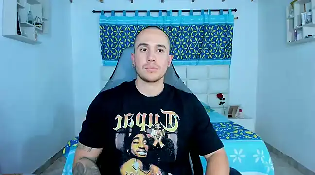 Snapshot of juan__jimenez chatting on 25, 1, 2025 juan  jimenez online show from 25, 1, 2025