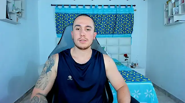 Snapshot of juan__jimenez chatting on 5, 2, 2025 juan  jimenez online show from 5, 2, 2025