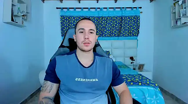 Snapshot of juan__jimenez chatting on 8, 2, 2025 juan  jimenez online show from 8, 2, 2025