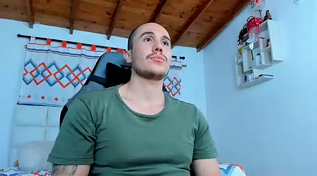 Snapshot of juan__jimenez chatting on 4, 3, 2025 juan  jimenez online show from 4, 3, 2025