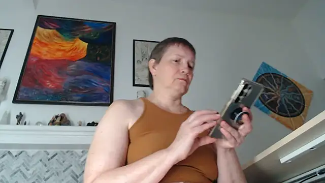 AuroraWillows online show from 5, 8, 2026