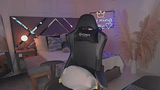 KateOwens online show from 4, 11, 2025