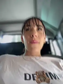   IRIS   online show from 31, 1, 2025