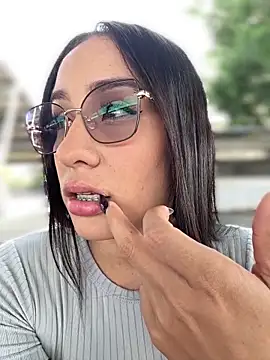   IRIS   online show from 4, 10, 2025