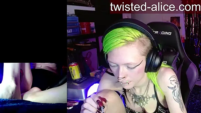 alicewonder09 online show from 11, 5, 2026