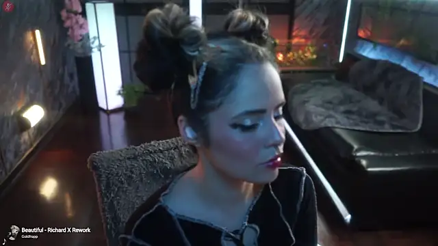 Snapshot of alessa_goreng chatting on 8, 11, 2025 alessa goreng online show from 8, 11, 2025