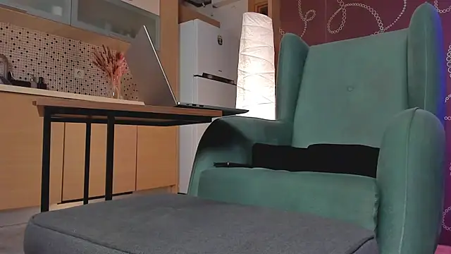 Snapshot of Yourfreebird chatting on 9, 2, 2025 Yourfreebird online show from 9, 2, 2025