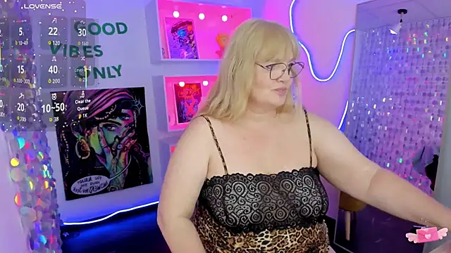NicoleKind online show from 15, 7, 2026