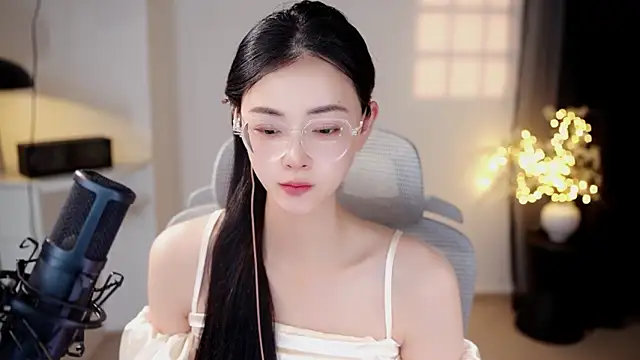 Snapshot of Ocean--Lili chatting on 12, 7, 2026 Ocean--Lili online show from 12, 7, 2026