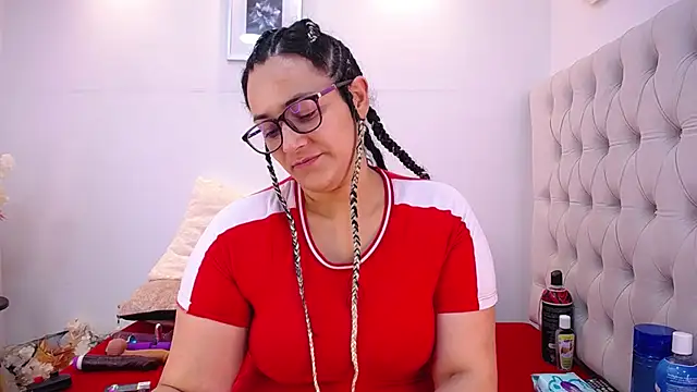 MIchelMomet online show from 31, 1, 2025