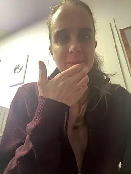 Snapshot of LadyChantale chatting on 6, 3, 2026 LadyChantale online show from 6, 3, 2026