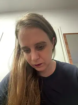 LadyChantale online show from 28, 4, 2026