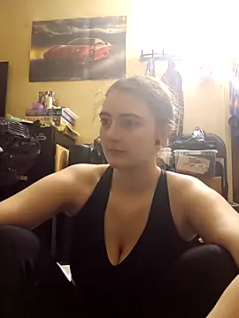 Snapshot of Snowbunnycake_131 chatting on 7, 5, 2026 Snowbunnycake 131 online show from 7, 5, 2026