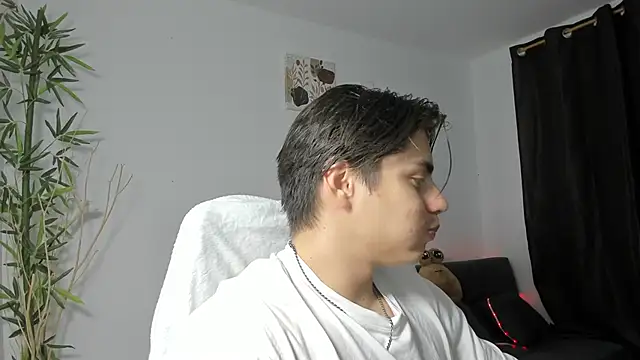 Snapshot of Giordano_Russo chatting on 6, 1, 2025 Giordano Russo online show from 6, 1, 2025