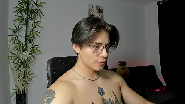 Snapshot of Giordano_Russo chatting on 10, 1, 2025 Giordano Russo online show from 10, 1, 2025