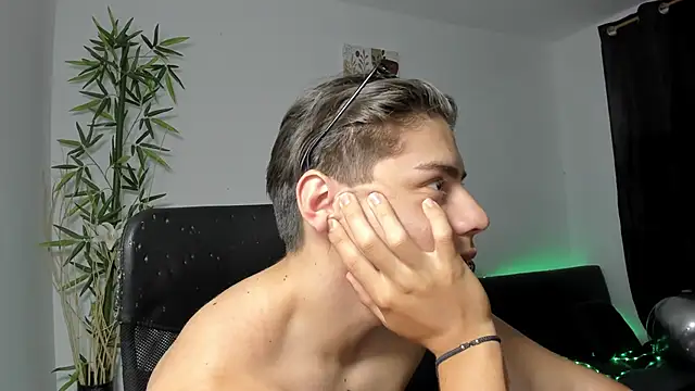 Snapshot of Giordano_Russo chatting on 23, 1, 2025 Giordano Russo online show from 23, 1, 2025