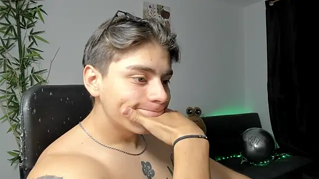 Snapshot of Giordano_Russo chatting on 29, 1, 2025 Giordano Russo online show from 29, 1, 2025