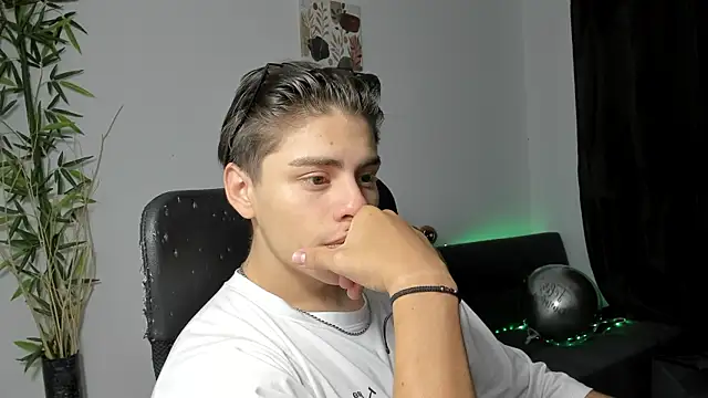 Snapshot of Giordano_Russo chatting on 30, 1, 2025 Giordano Russo online show from 30, 1, 2025