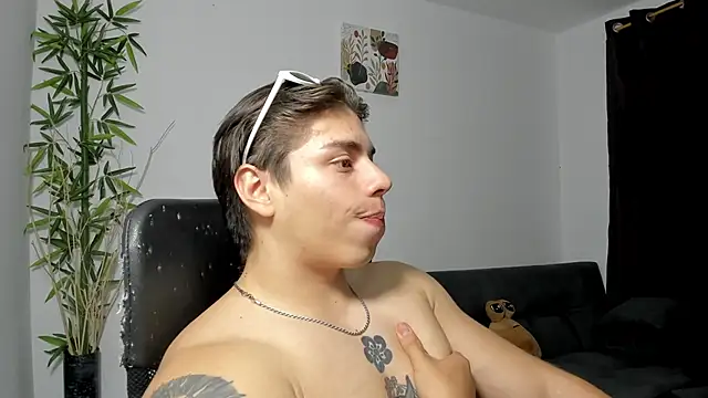 Snapshot of Giordano_Russo chatting on 25, 2, 2025 Giordano Russo online show from 25, 2, 2025