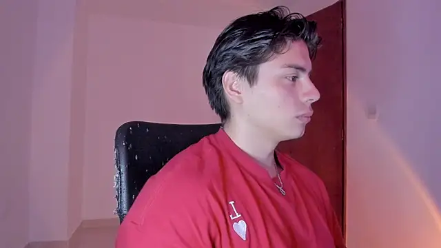 Snapshot of Giordano_Russo chatting on 3, 10, 2025 Giordano Russo online show from 3, 10, 2025