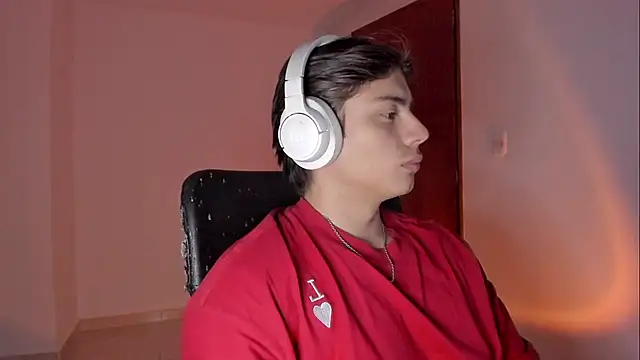 Snapshot of Giordano_Russo chatting on 29, 10, 2025 Giordano Russo online show from 29, 10, 2025