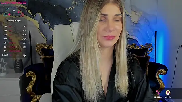 Snapshot of CassandraGood chatting on 4, 12, 2024 CassandraGood online show from 4, 12, 2024