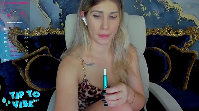 Snapshot of CassandraGood chatting on 14, 12, 2024 CassandraGood online show from 14, 12, 2024