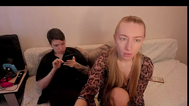 secret dreams   online show from 24, 1, 2025