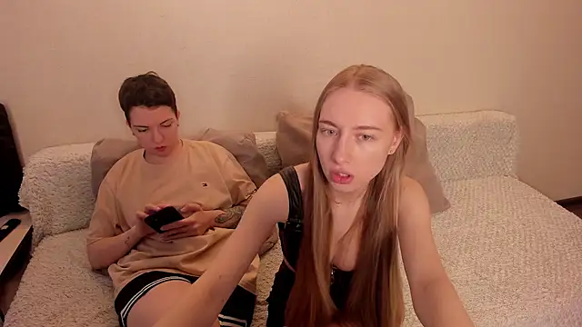 secret dreams   online show from 25, 1, 2025